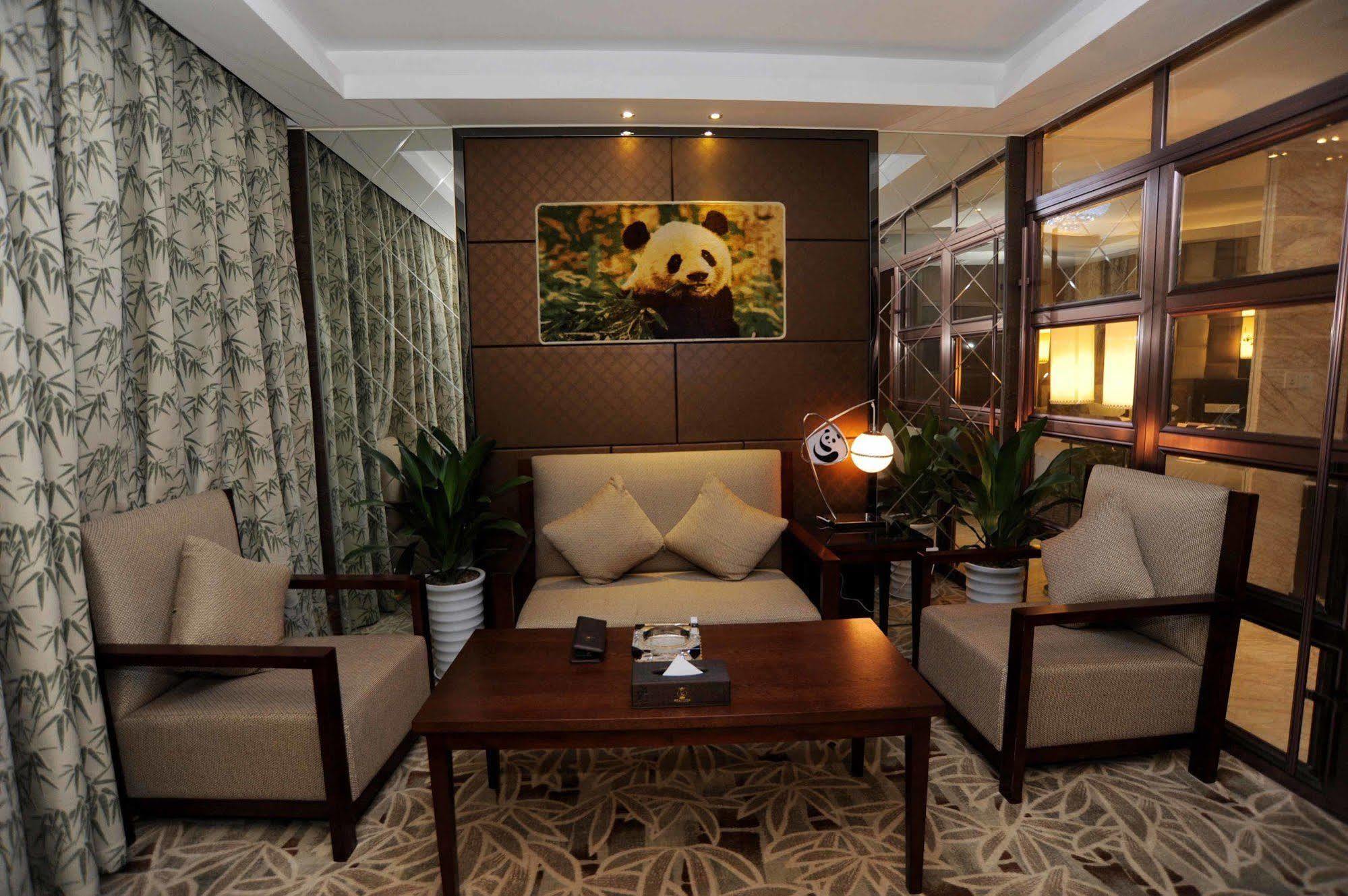 Chengdu Panda Prince Culture Hotel Exterior foto