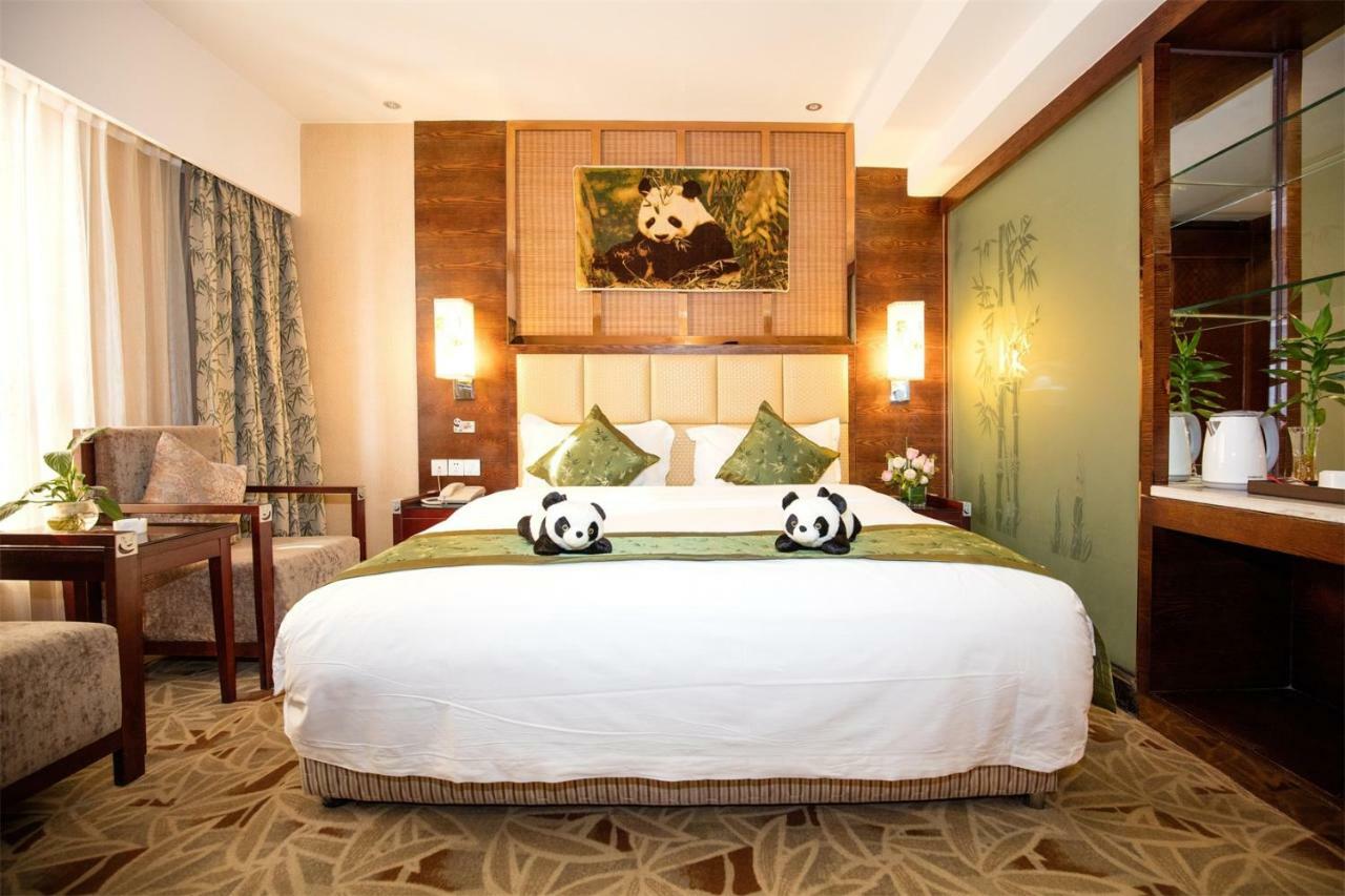 Chengdu Panda Prince Culture Hotel Exterior foto